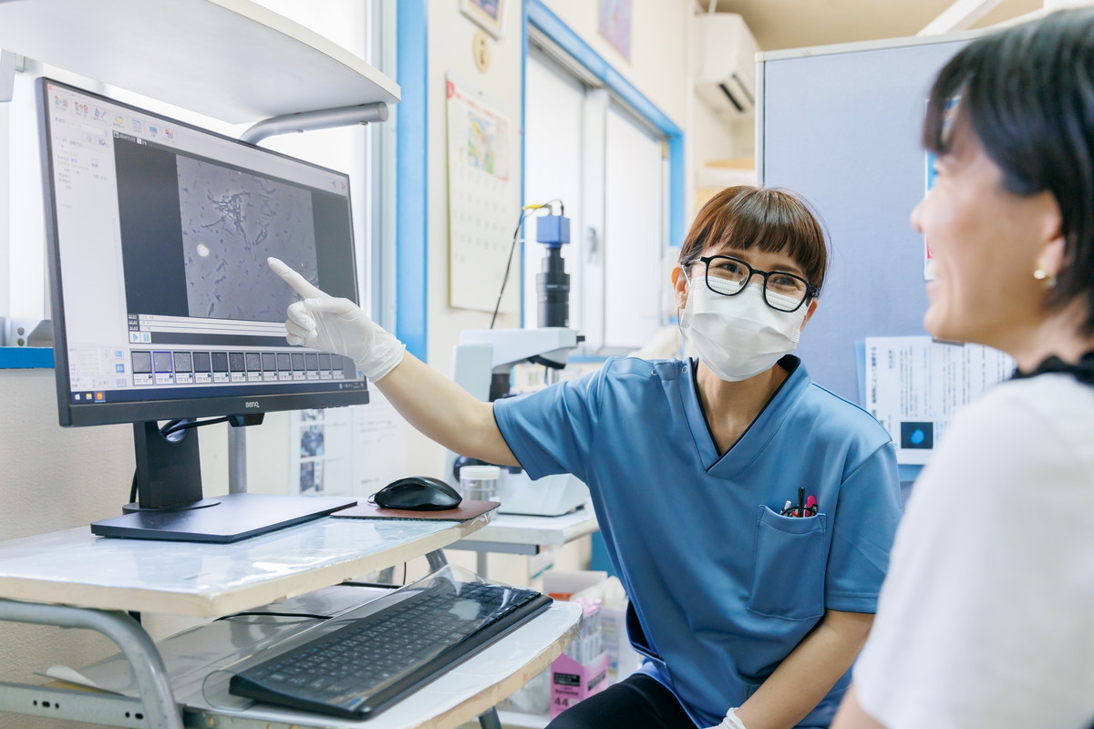 特徴3:目に見えない歯周病菌を「見える化」
