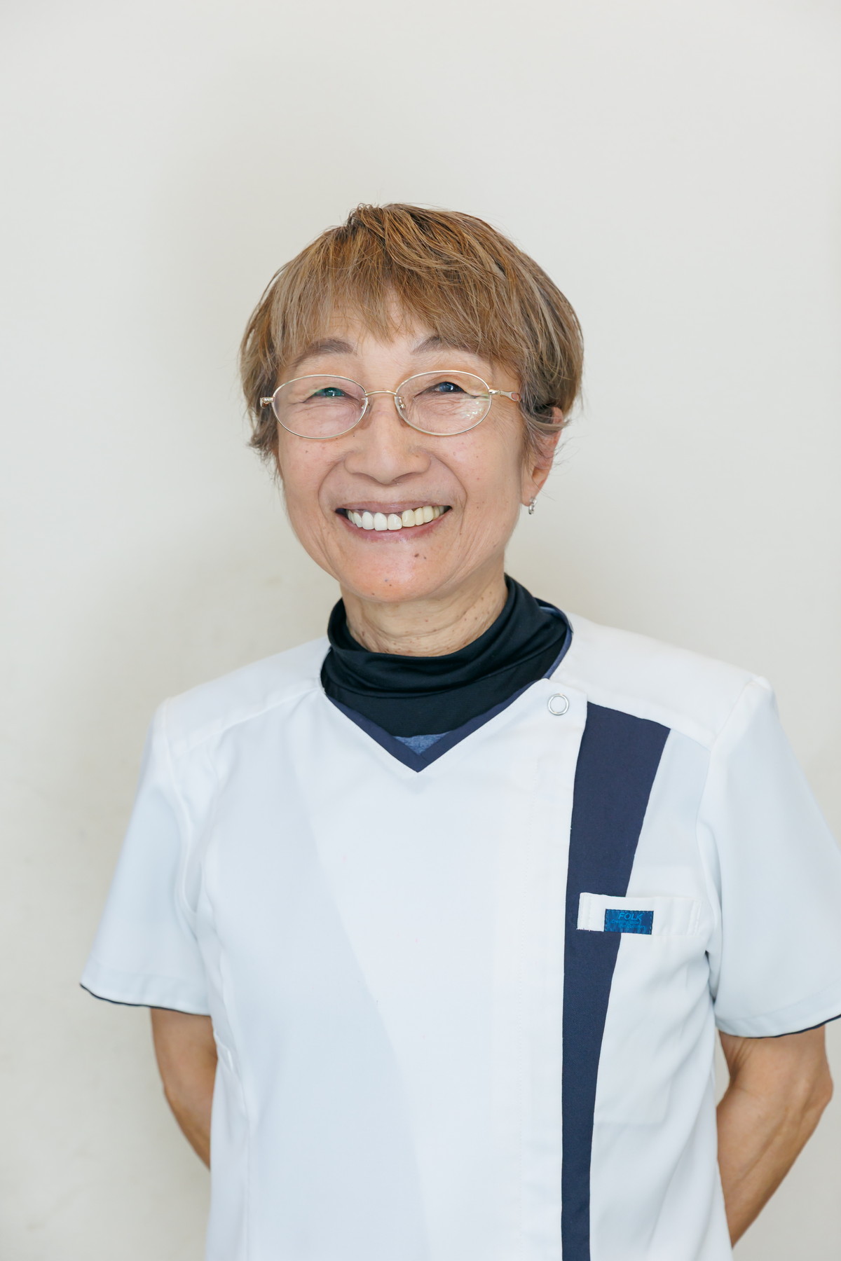 歯科医師: